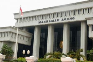 PERATURAN MAHKAMAH AGUNG REPUBLIK INDONESIA NOMOR 4 TAHUN 2020 TENTANG ADMINISTRASI DAN PERSIDANGAN PERKARA PIDANA DI PENGADILAN SECARA ELEKTRONIK